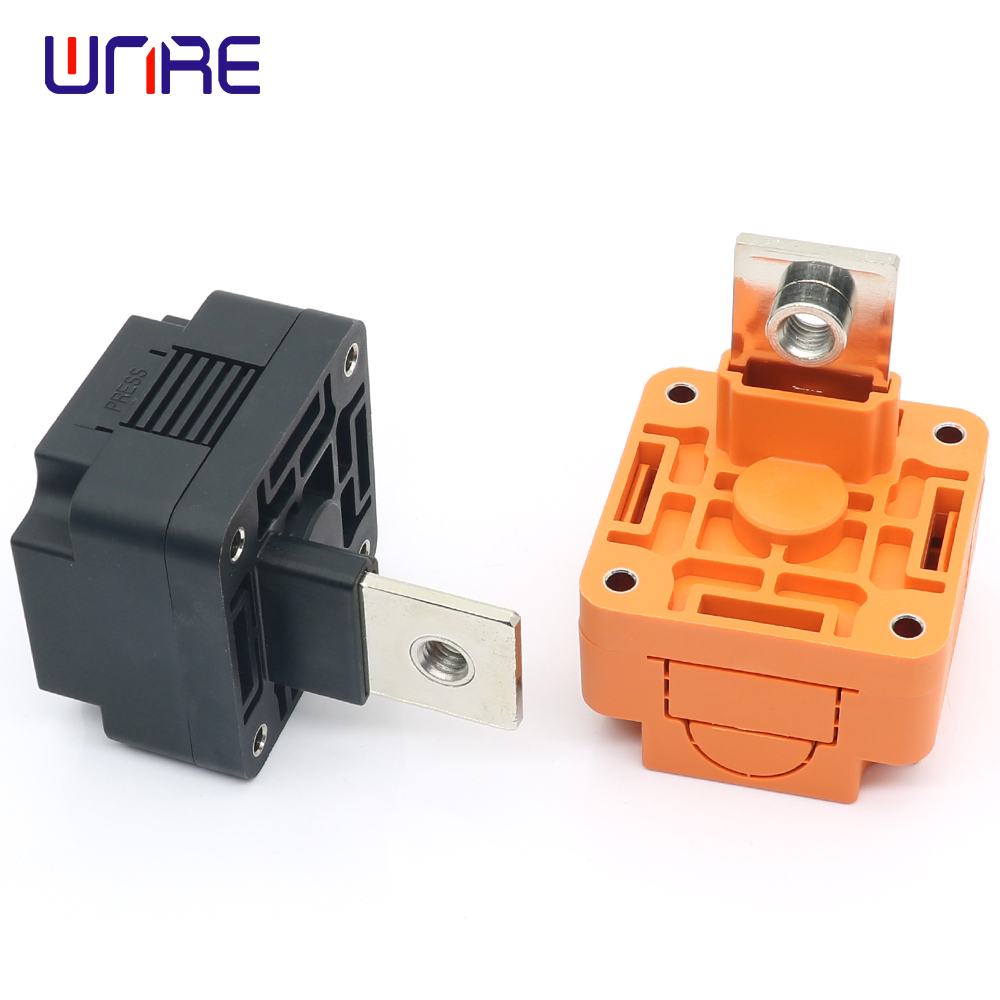 C���~���B����